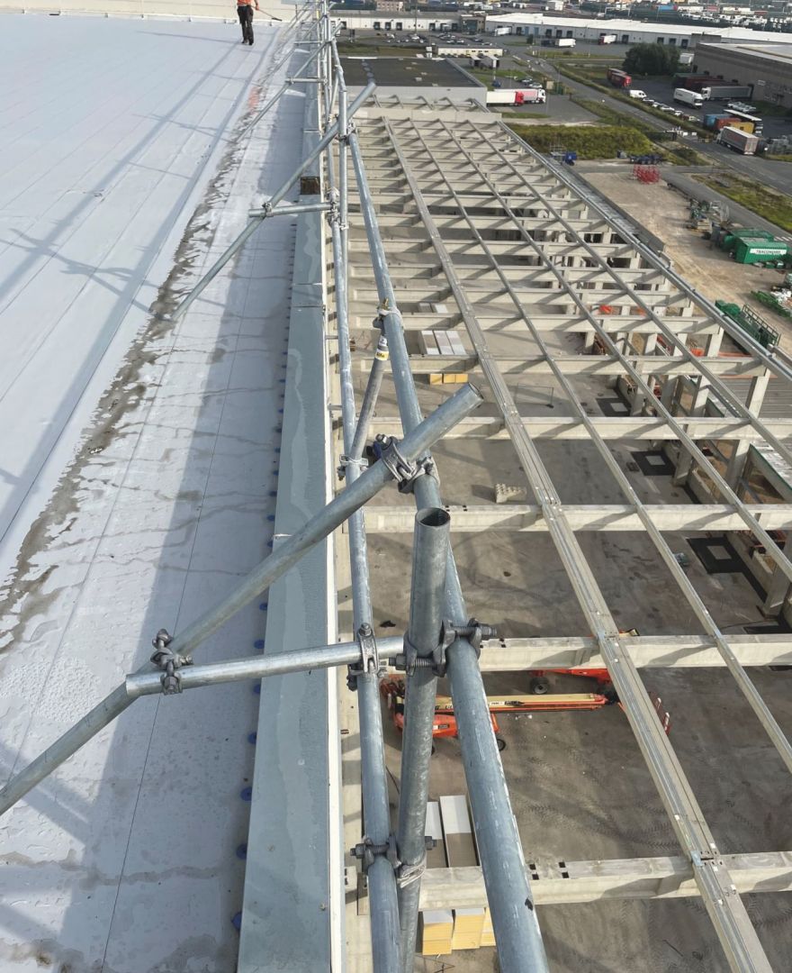 Sifatec flat roof fall protection for installation onto sandwich panels